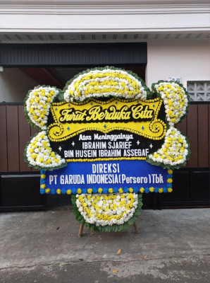 Papan Bunga Duka di Pasar Manggis